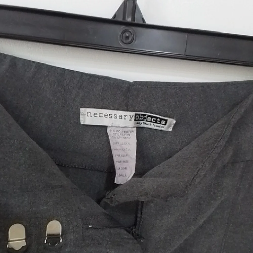 Lot of 4 Shorts Black and Gray Women's Shorts PRE-OWNED - Picture 10 of 11